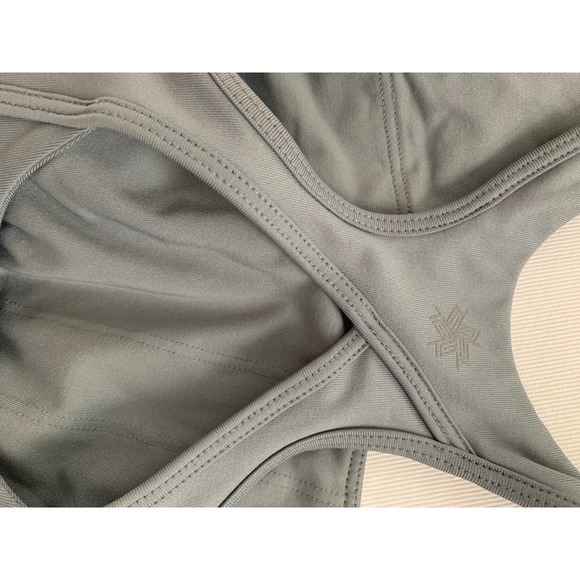 New Tek Gear women’s sports bra high impact running workout in gray‎ size S - Picture 3 of 3